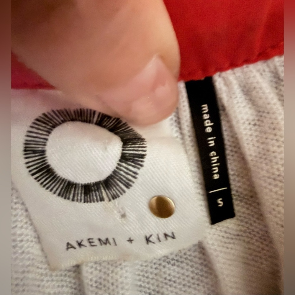 Akemi + Kin Anthropologie Sleeveless Embroidered Boho Top - Picture 3 of 3